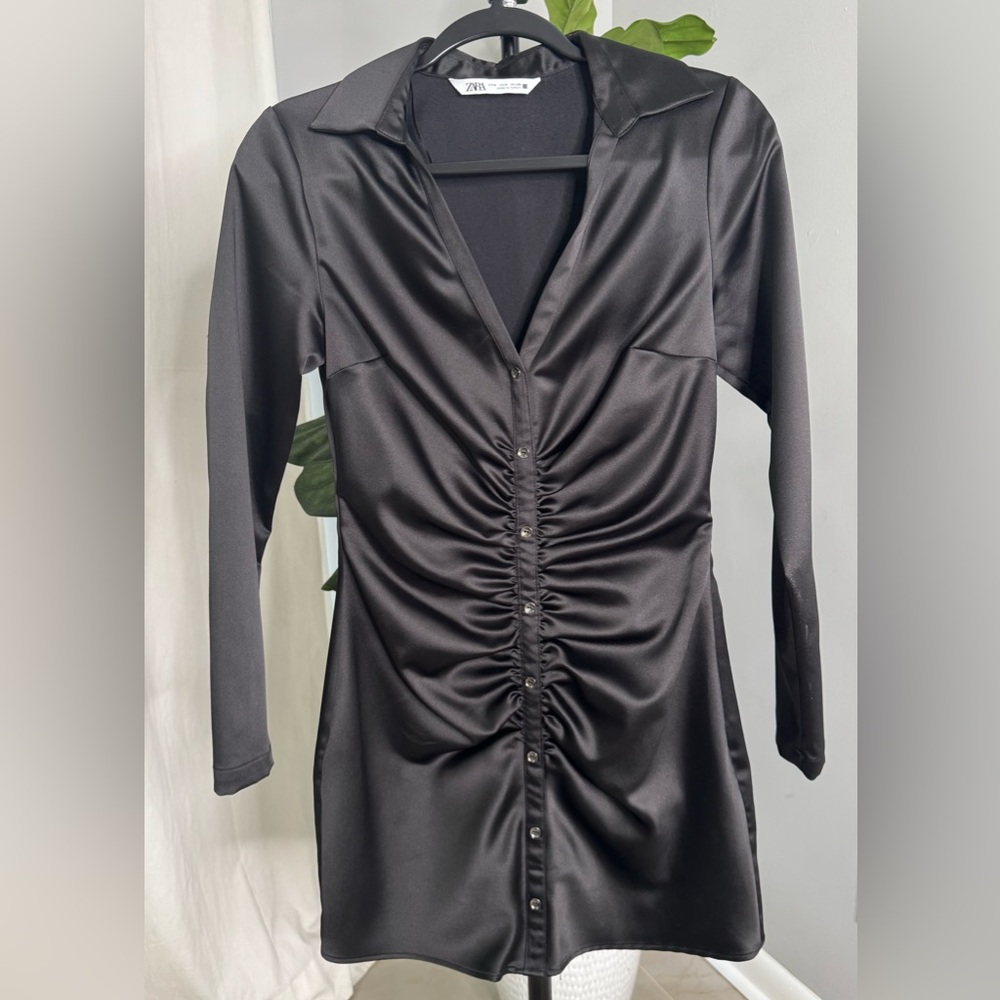Elegant Black Ruched Dress